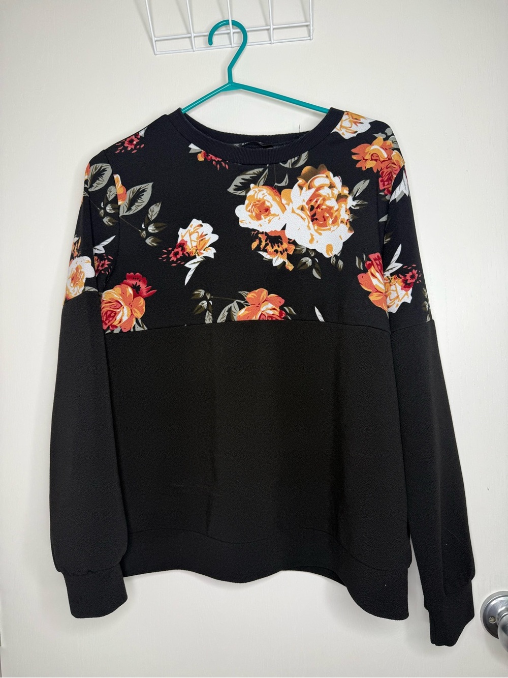 SHEIN Black Floral Panel Sweatshirt with Warm Accent Flowers Women's Large